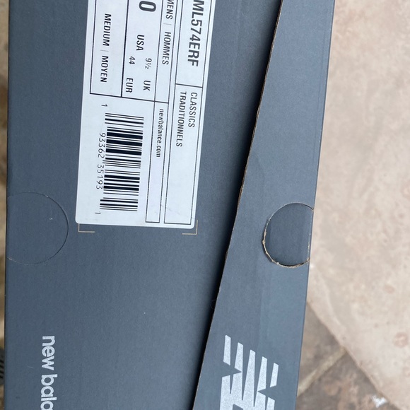 New Balance 574 v 2 Essentials Grey Pink Suede - Picture 9 of 10